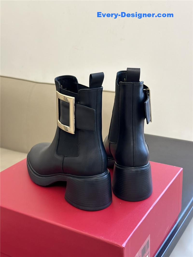 roger u1u1er square buckle chunky heel chelsea boots