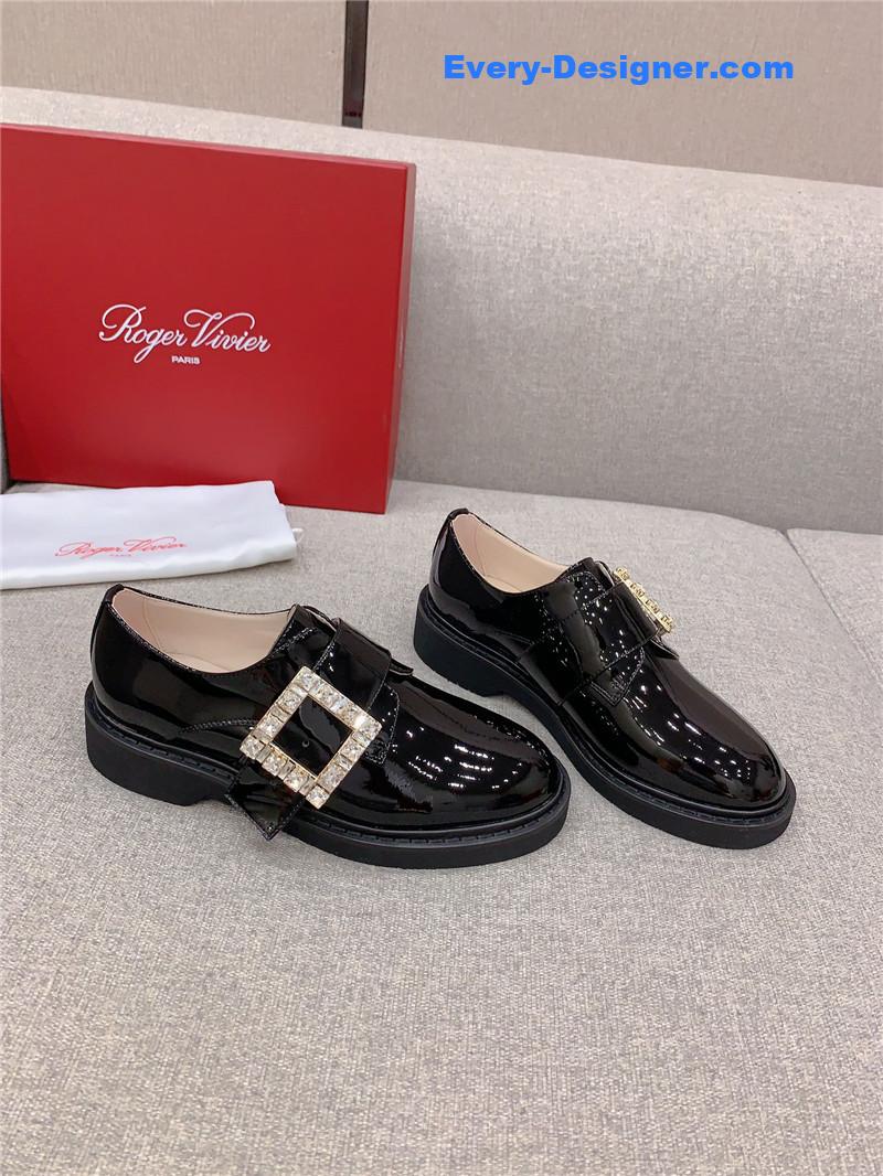 roger u1u1er new patent leather d1am0nd buckle loafers
