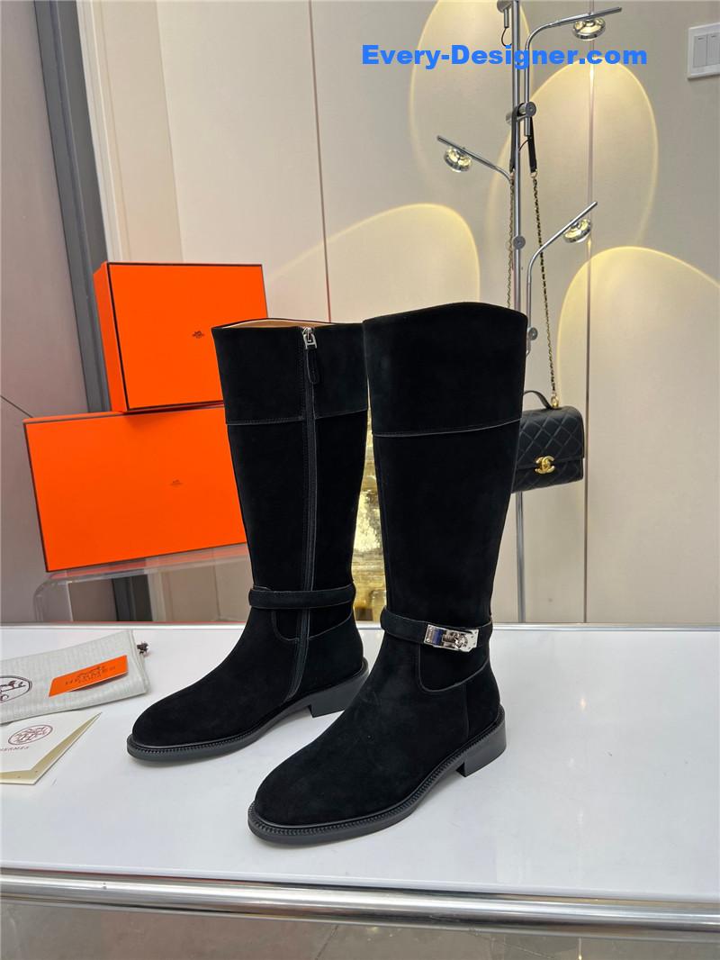 H**me5 new classic boots