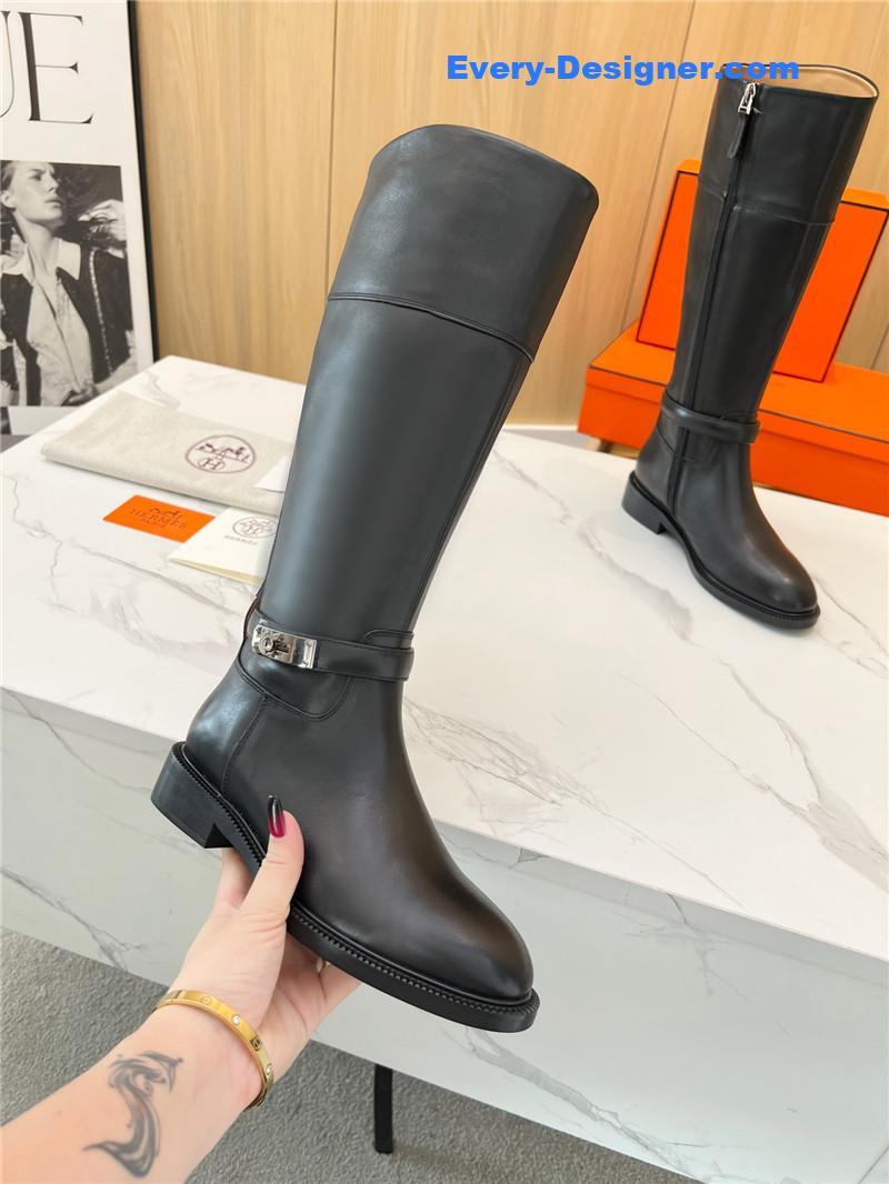 H**me5 new classic boots