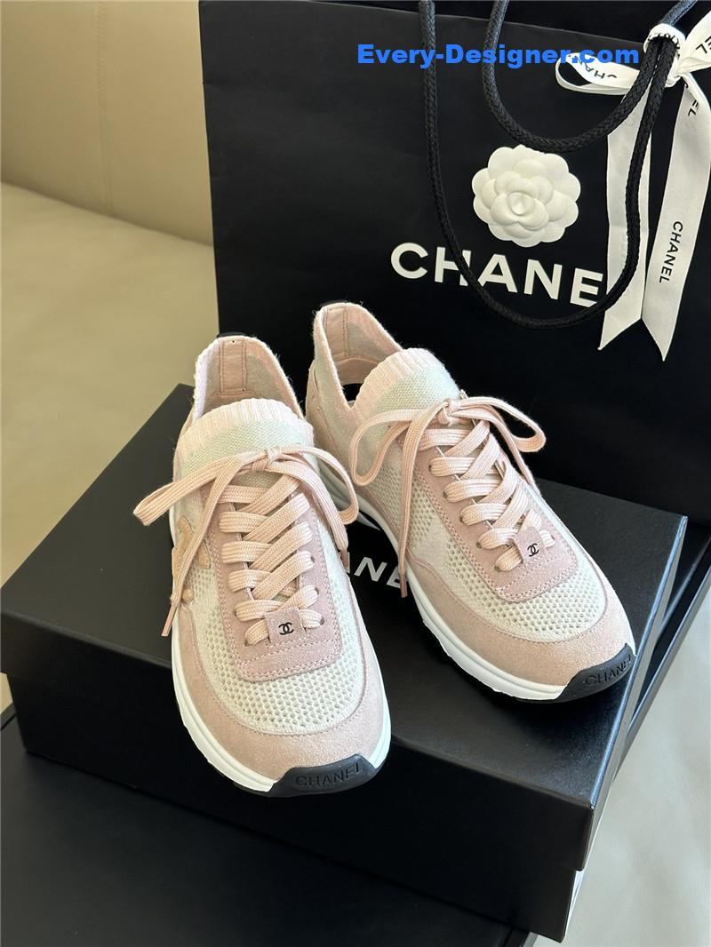 Ch**el classic socks sneakers
