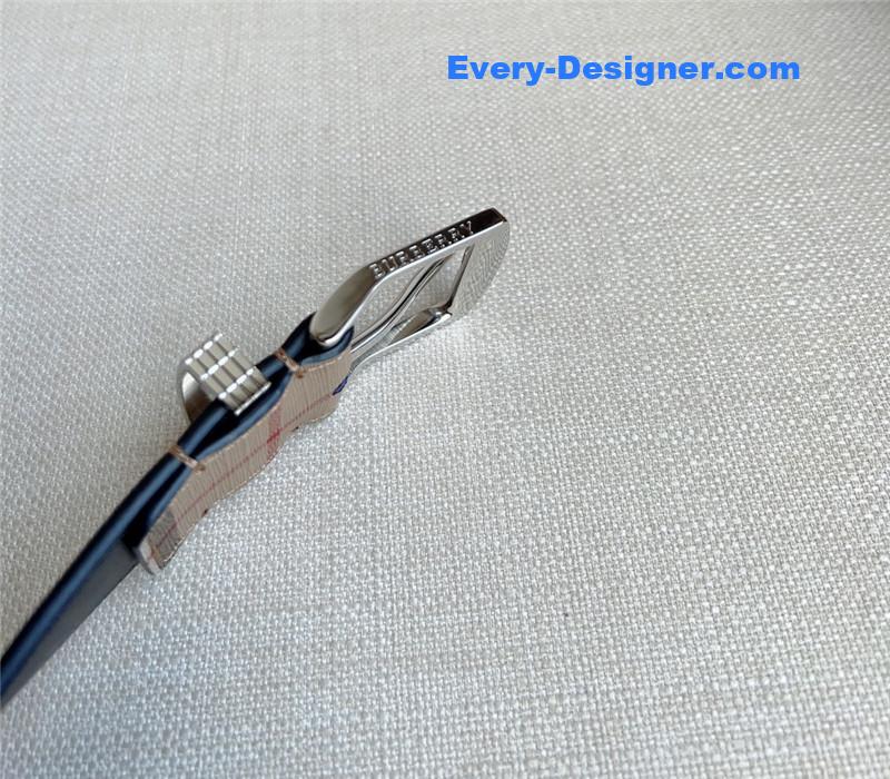 Bv*b*rry belt loop engraved with Bv*b*rry check