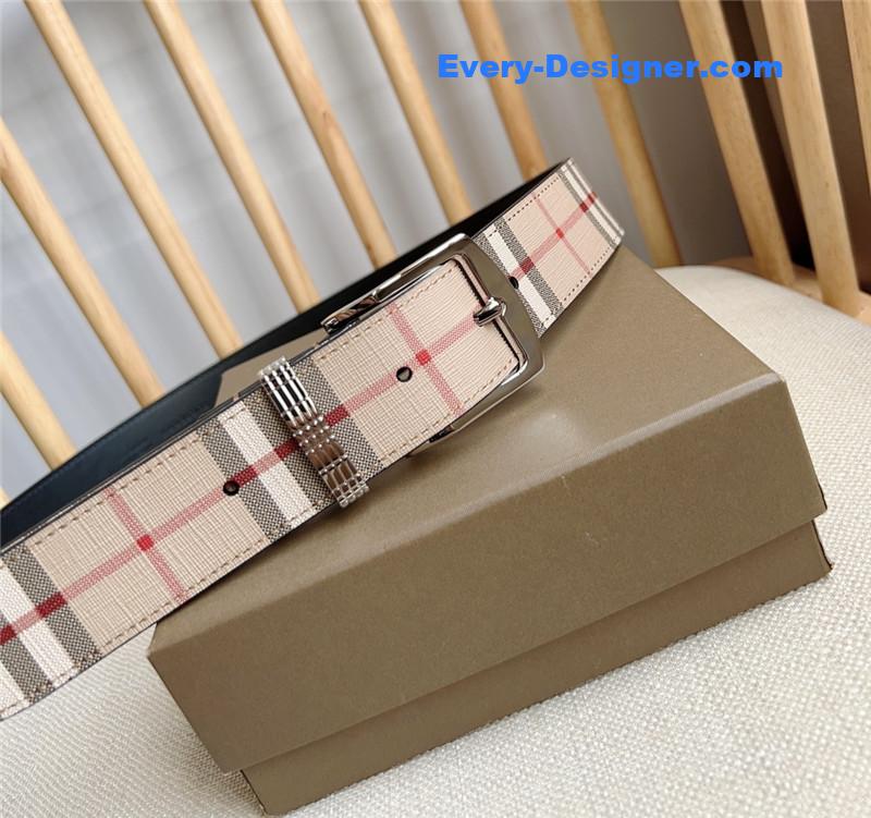 Bv*b*rry belt loop engraved with Bv*b*rry check
