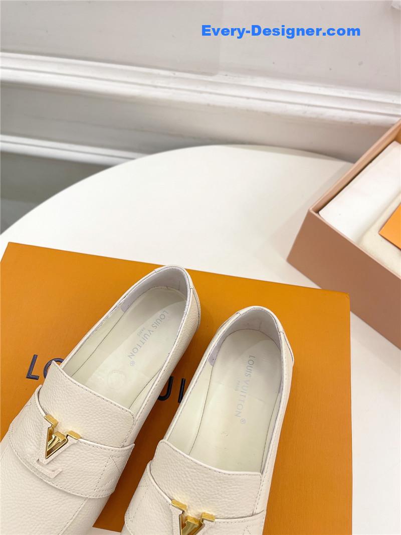 l0vis Vvtt0n lv new flat loafers