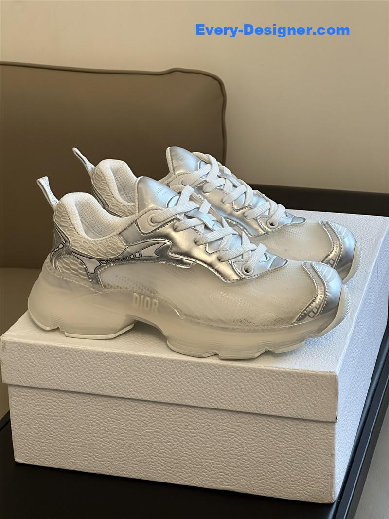 D10r vibe series presbyopic sneakers