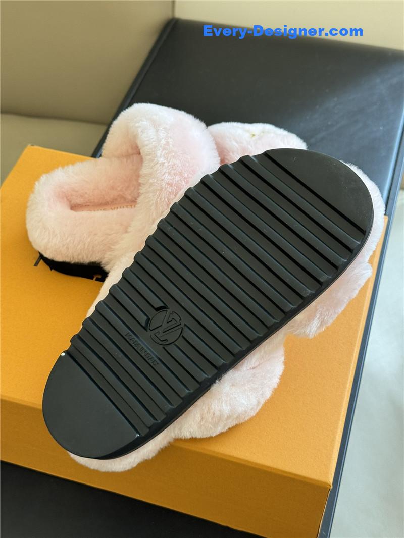 l0vis Vvtt0n lv new wool slippers