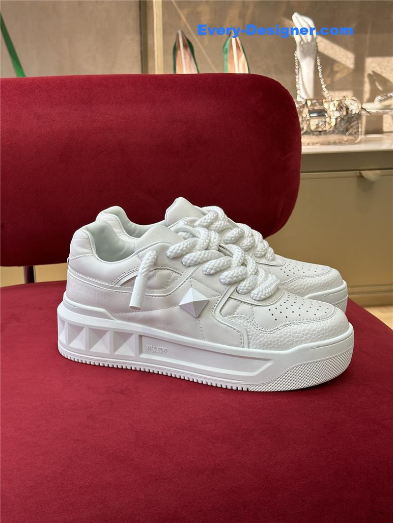 Va1e*ntin0 thick sole casual shoes
