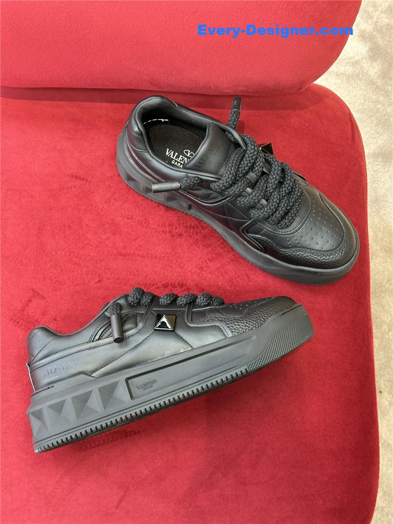 Va1e*ntin0 thick sole casual shoes