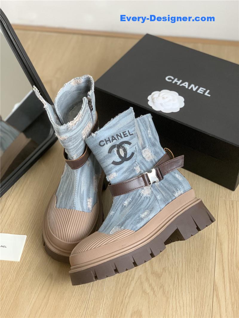 CC hidden canvas boots