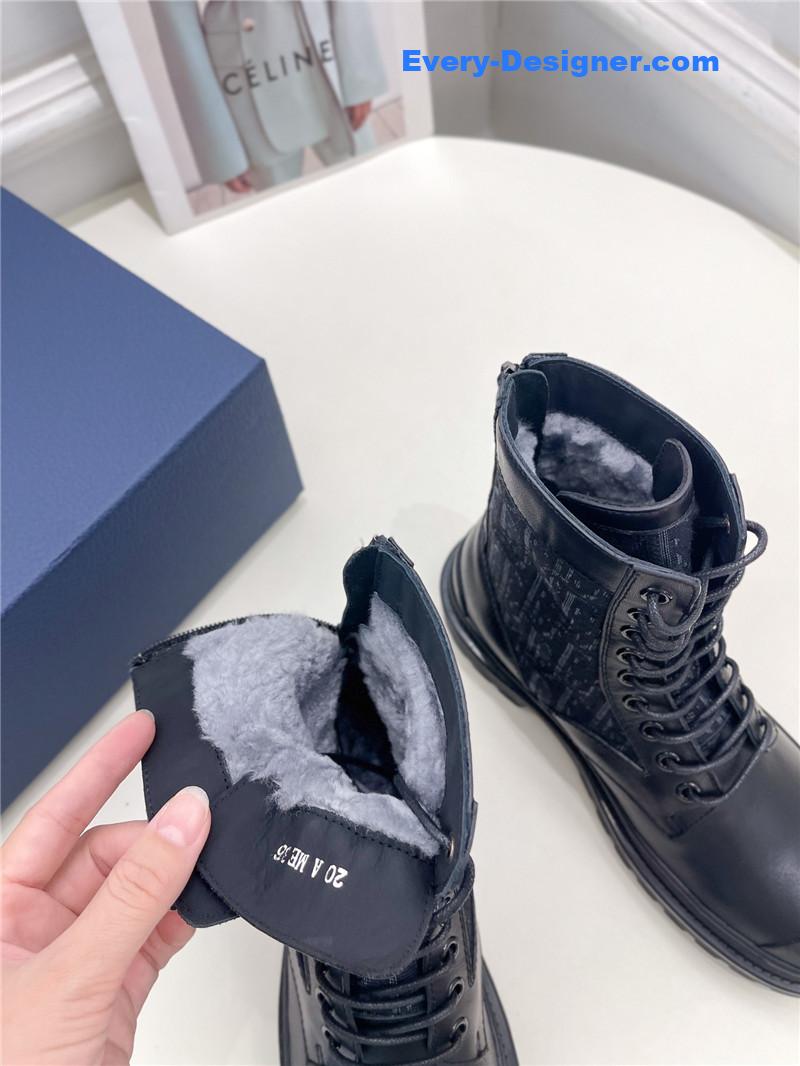 D10r new wool boots