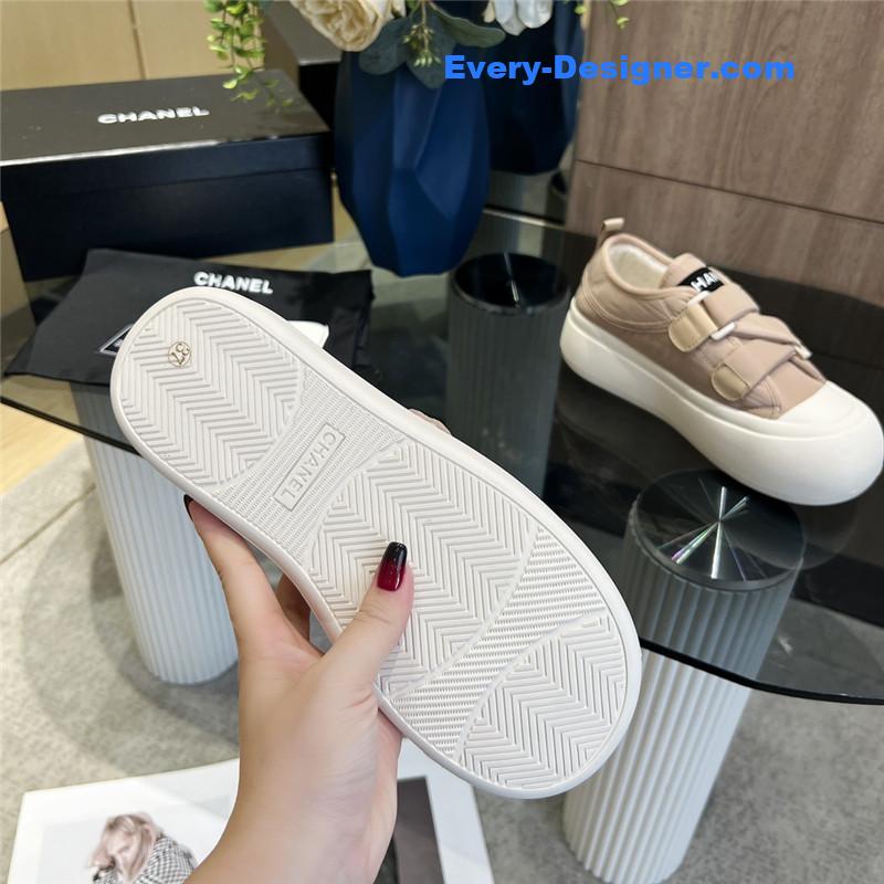 Ch**el new low top thick lace bread shoes