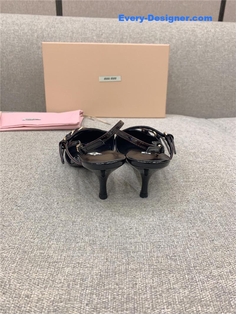 M1um1u catwalk style pointed toe kitten heels