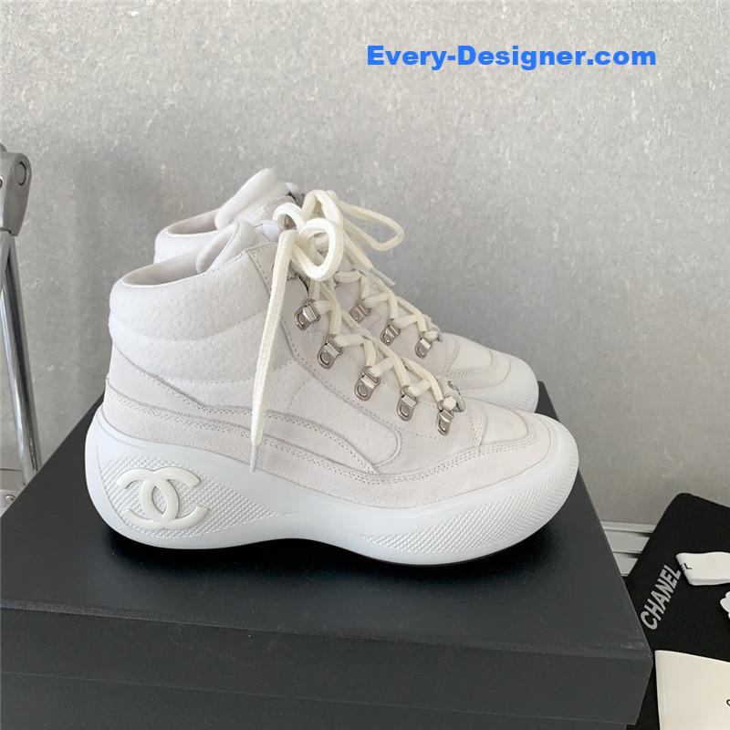 Ch**el new limited edition coco neige snow boots