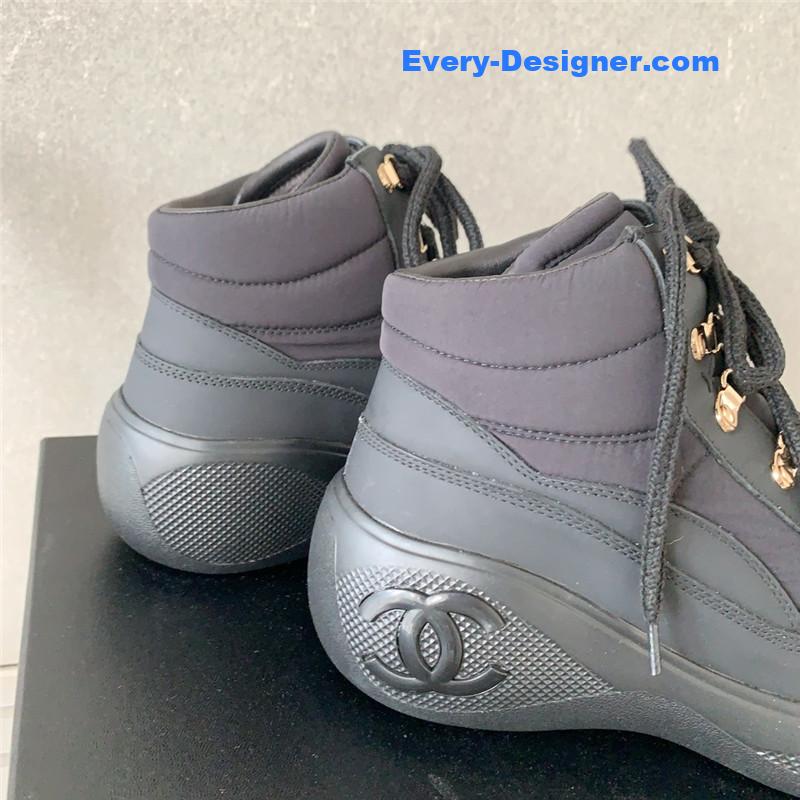 Ch**el new limited edition coco neige snow boots