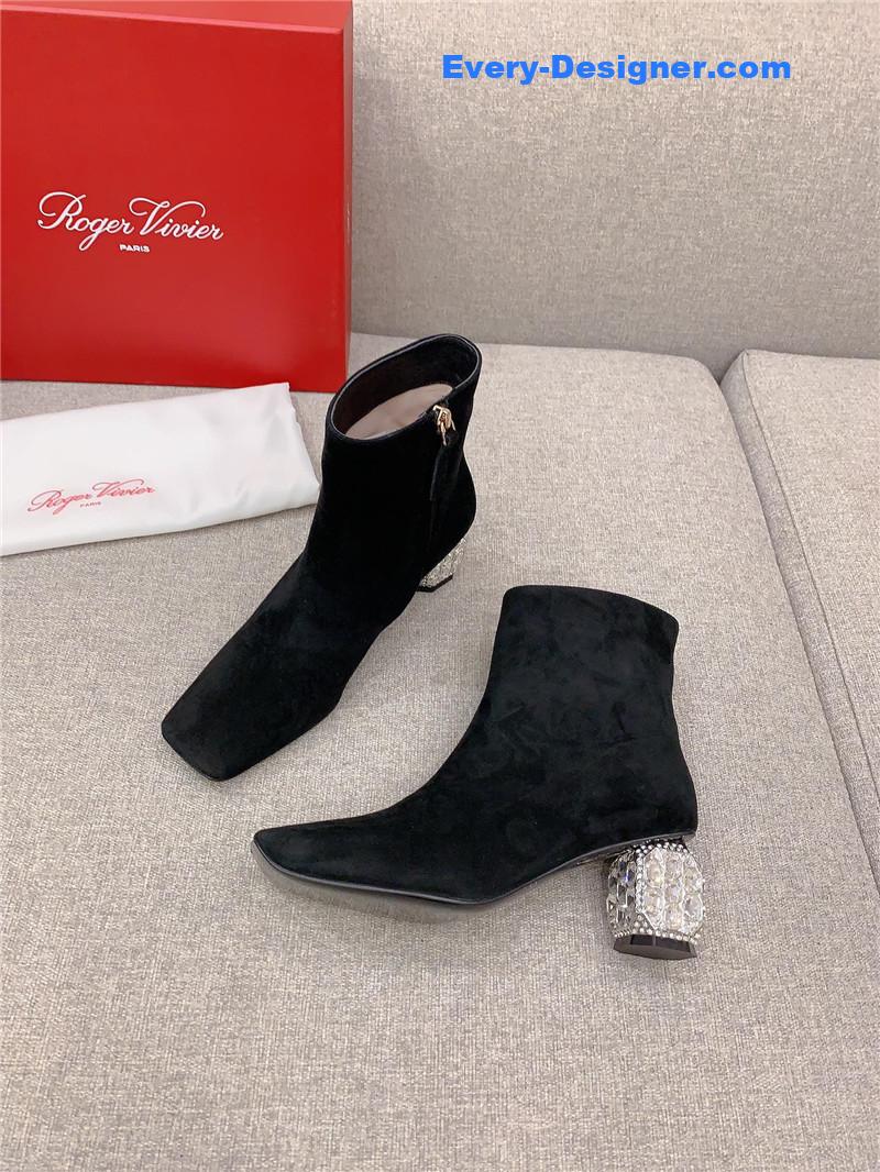 roger u1u1er crystal-embellished heel suede boots