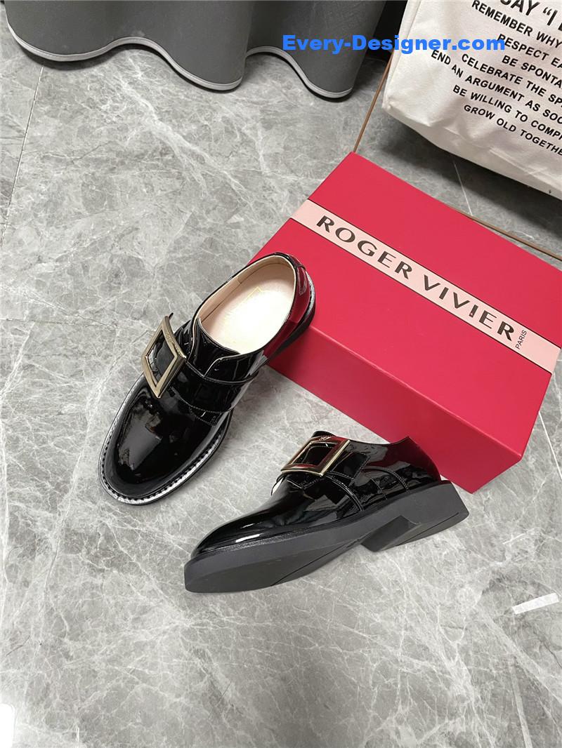 roger u1u1er new loafers