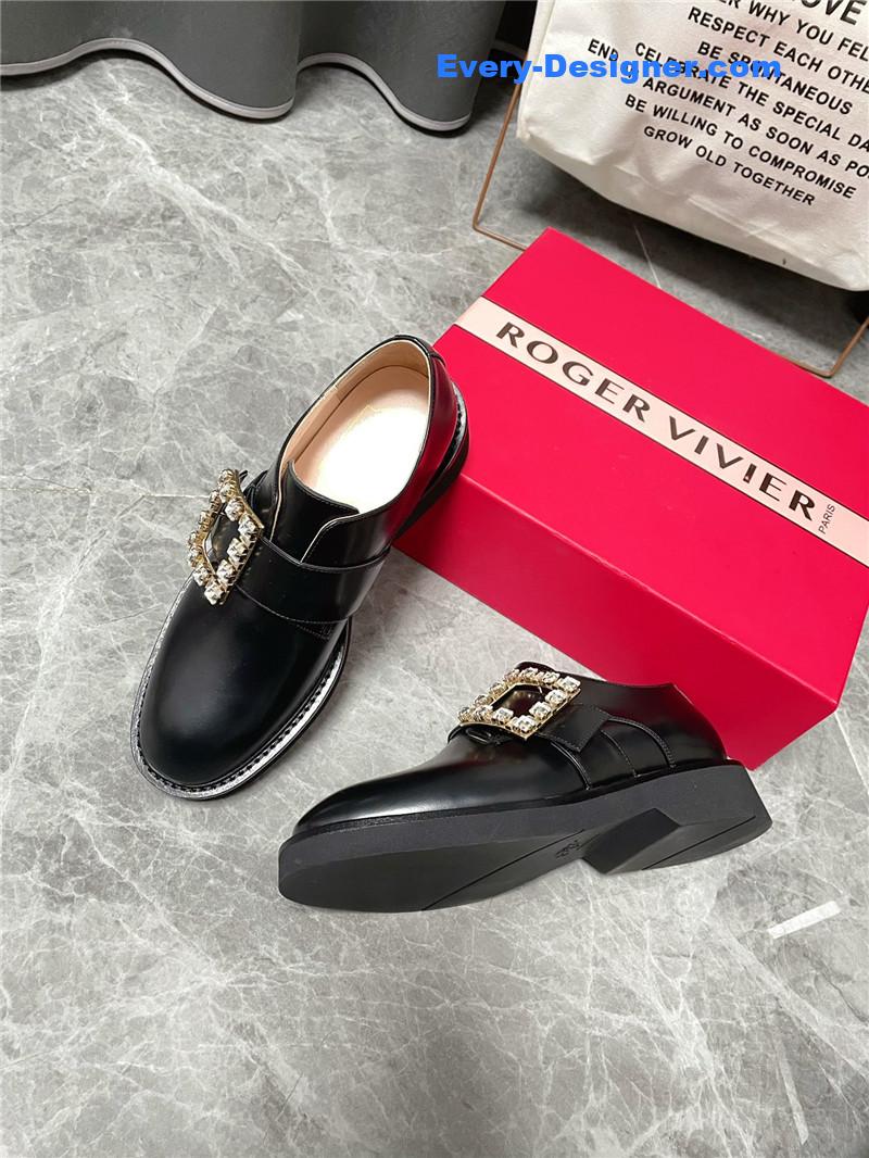 roger u1u1er new loafers