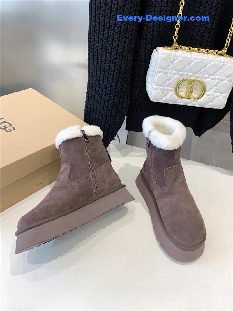 UGG Dipper Shearling Platform Boots Purple