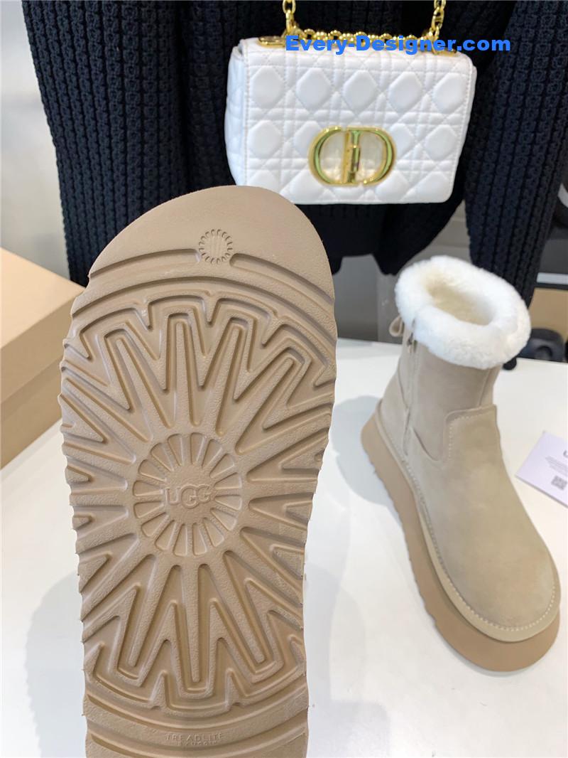 UGG Dipper Shearling Platform Boots