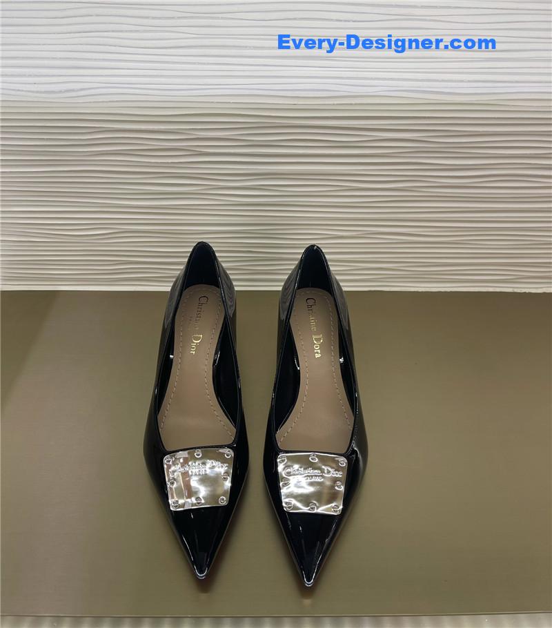 D10r new sandals