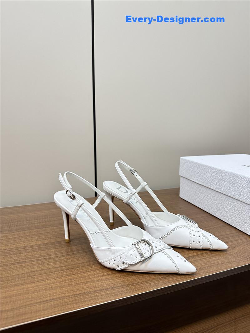 D10r new early spring sandals