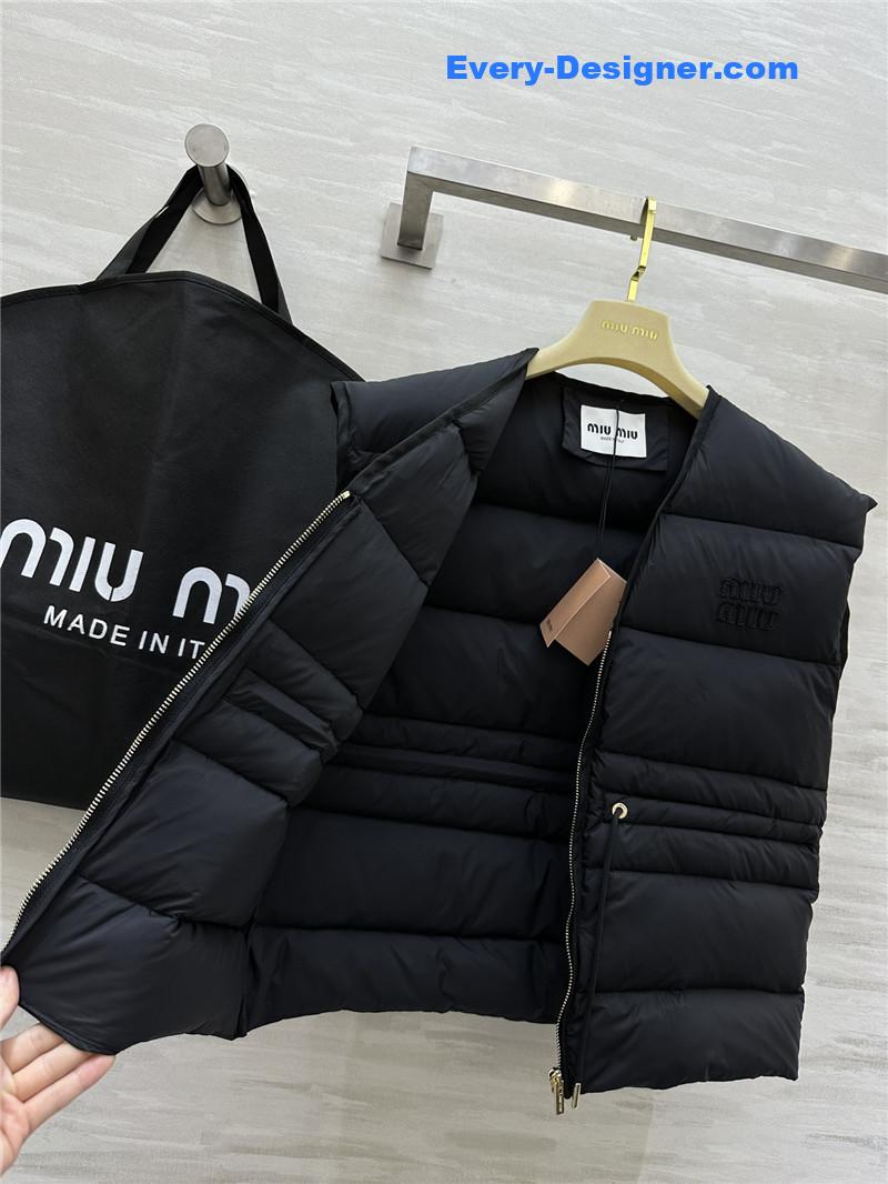 M1um1u waist down vest