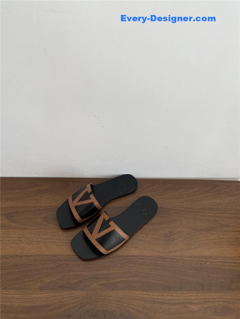 Va1e*ntin0 viva s*perstar nappa slides black/roasted