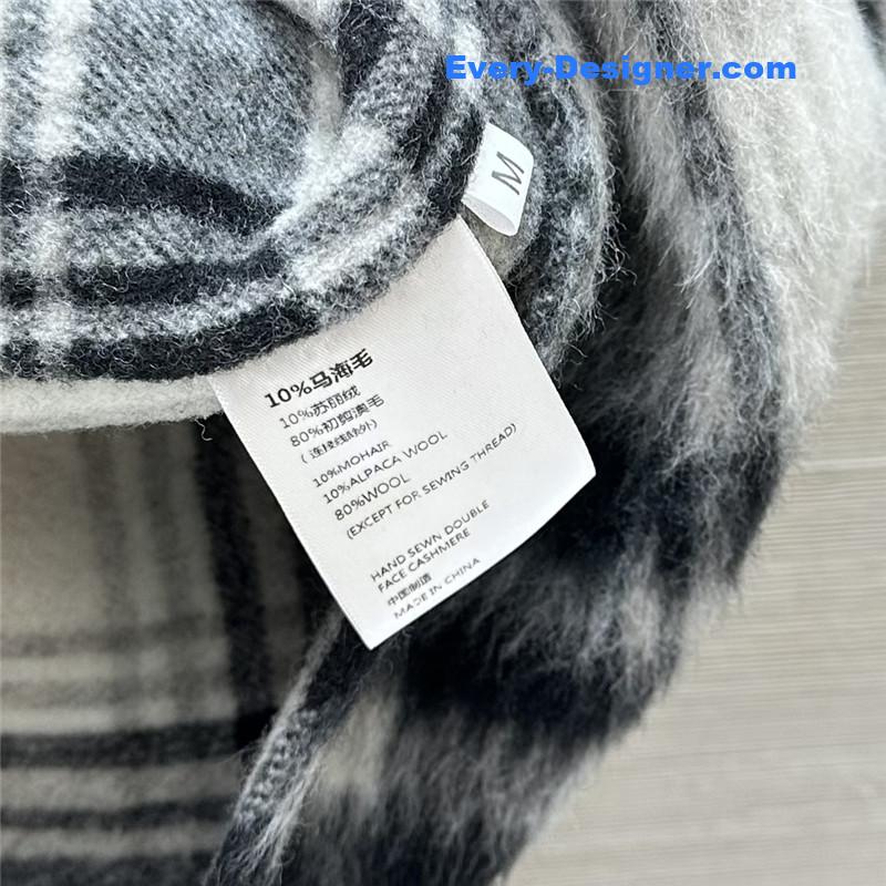 L0ew* check coat