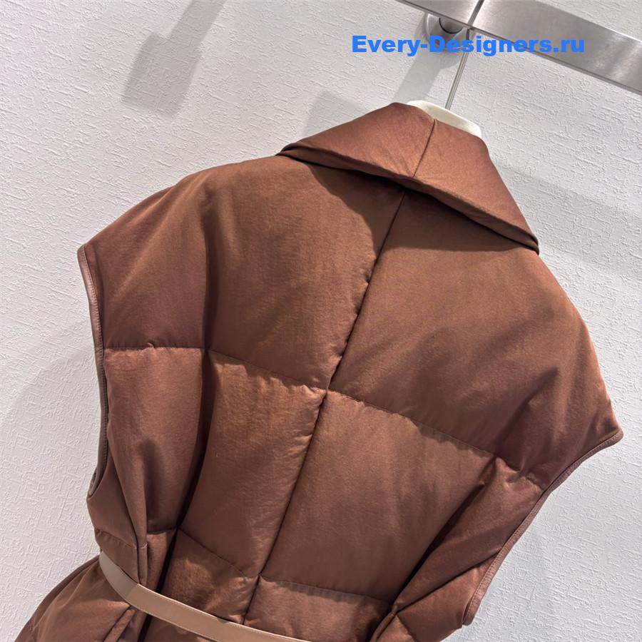 L0ew* lapel down vest