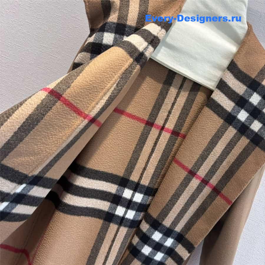 Bv*b*rry lapel hooded coat