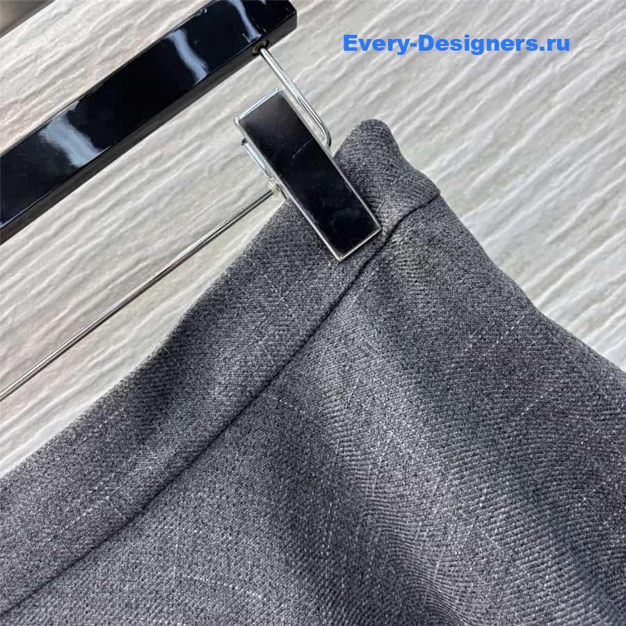 D10r woolen skirt