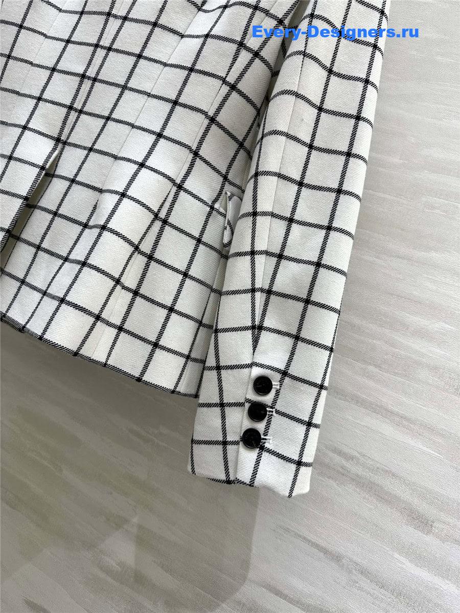D10r check blazer