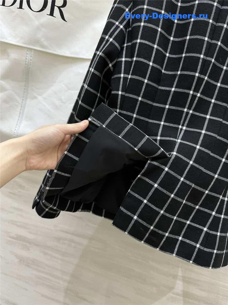 D10r check blazer
