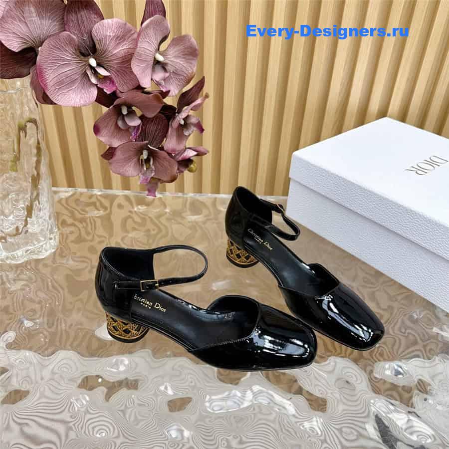 jolie D10r black patent calfskin pumps