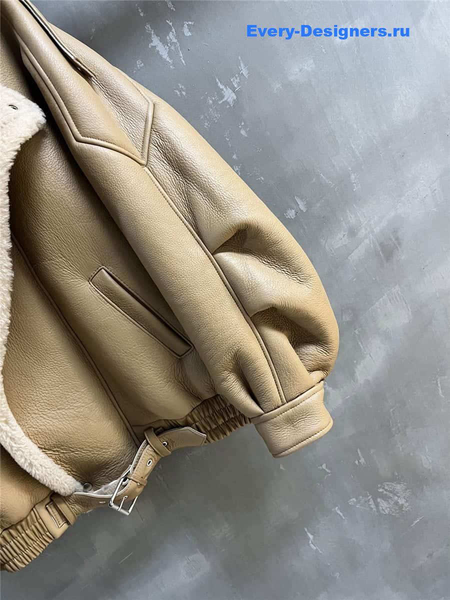 Y51 fur coat