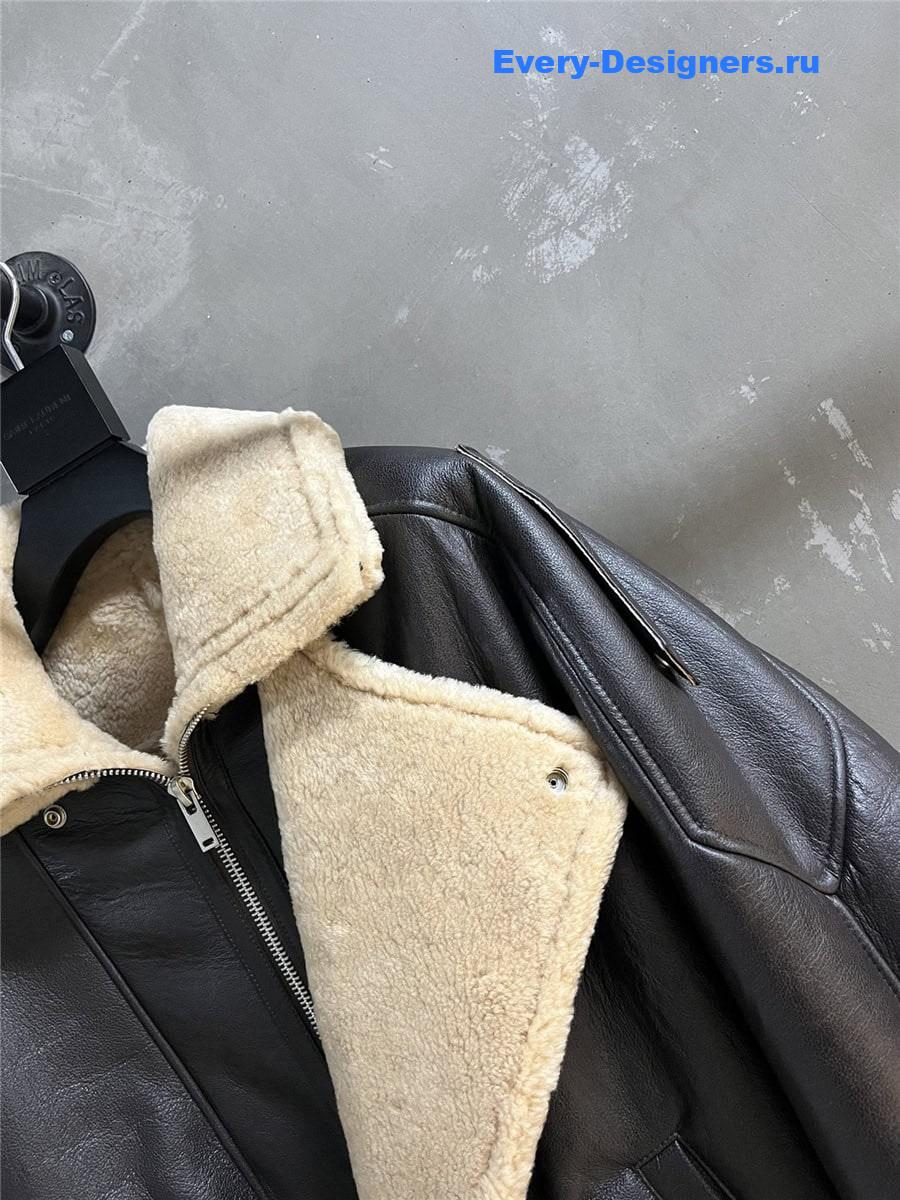 Y51 fur coat