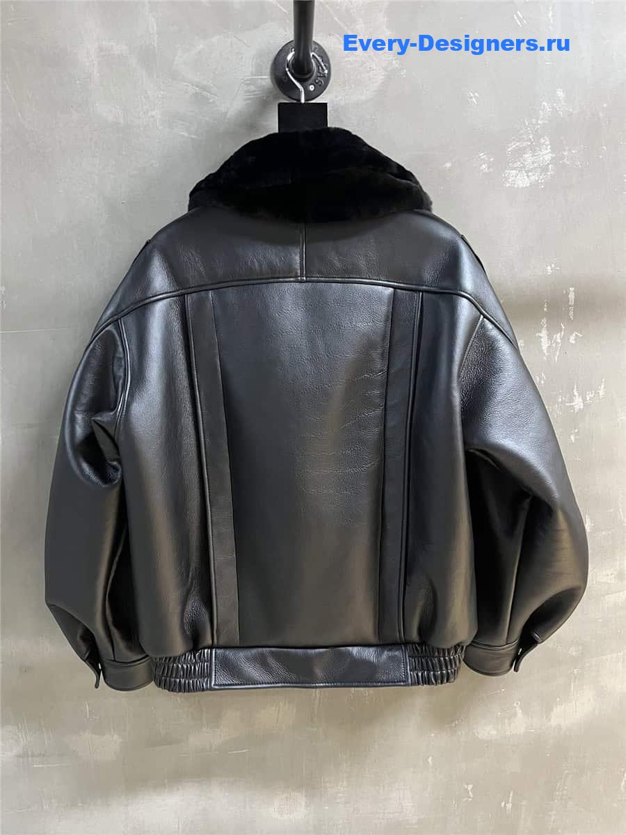 Y51 fur coat