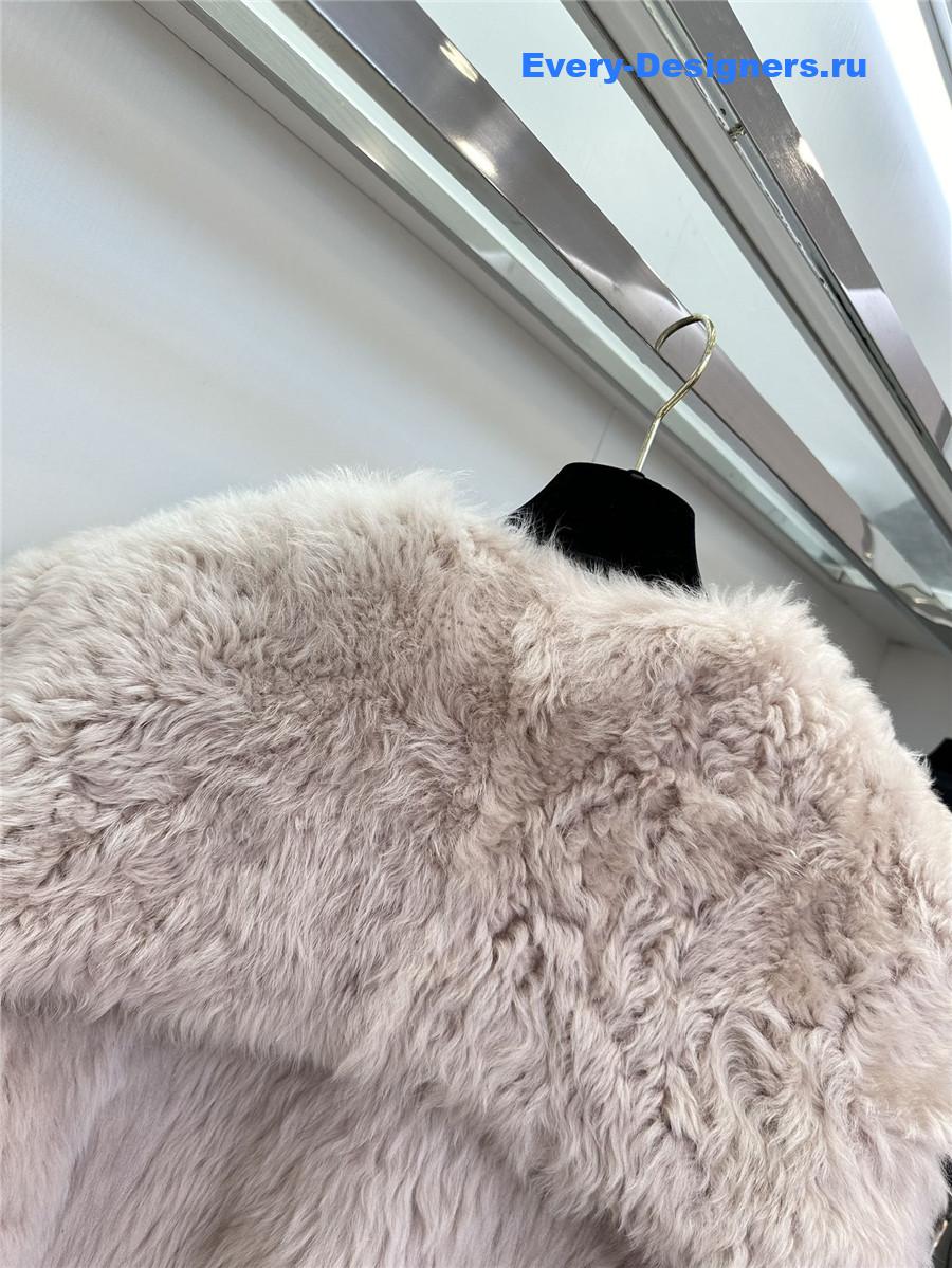 Ce1i*e fur coat