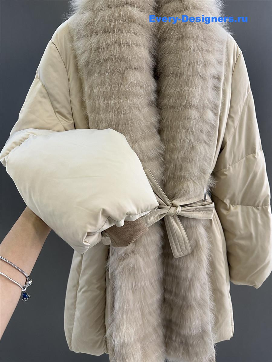 Vanitoo mid-length goose down jacket