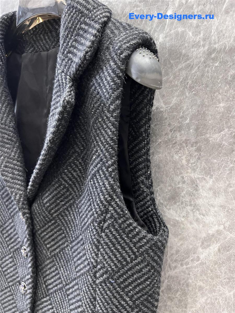 Ch**el waistcoat