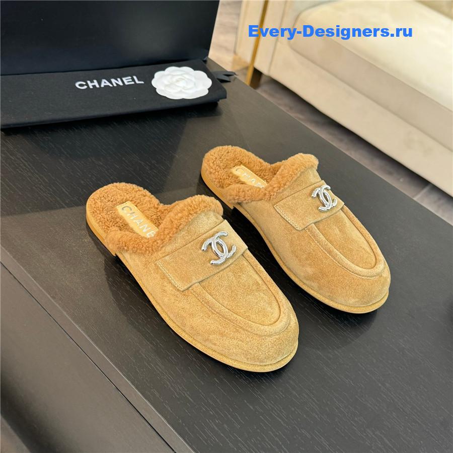 CC lambswool shoes