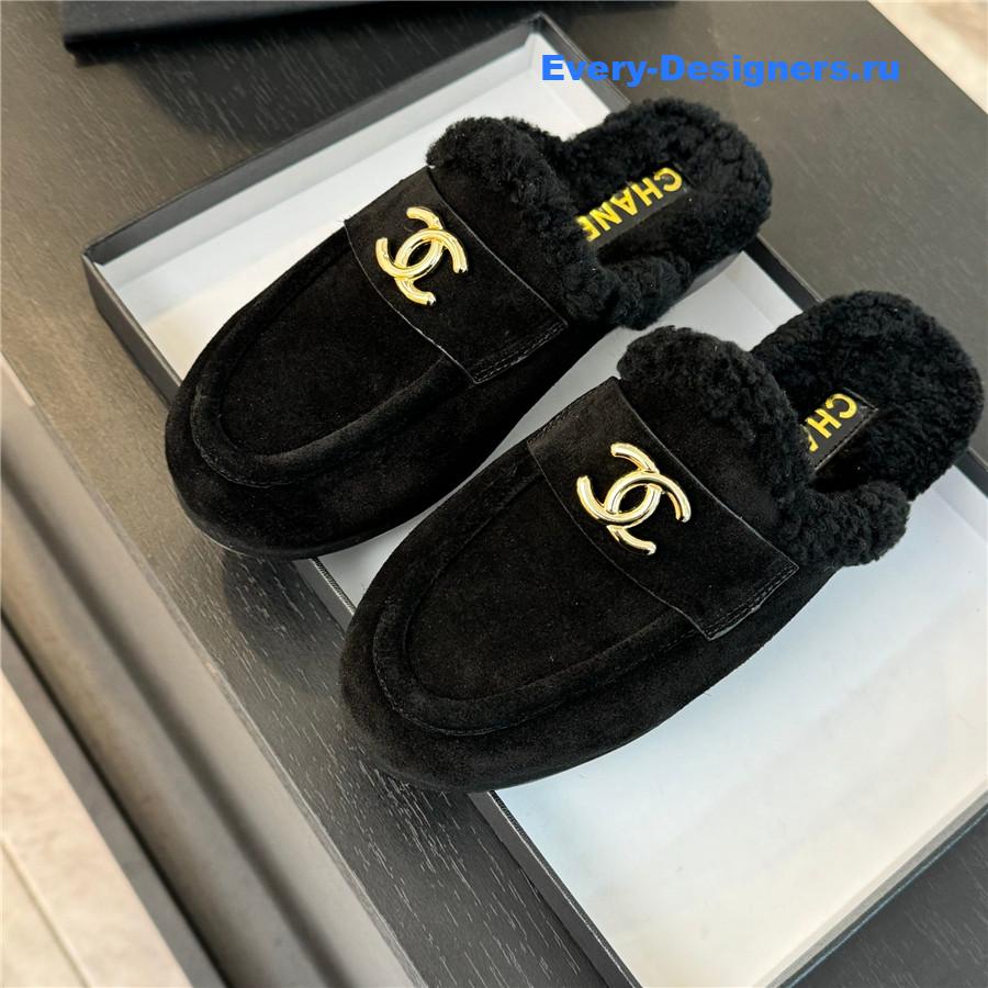 CC lambswool shoes