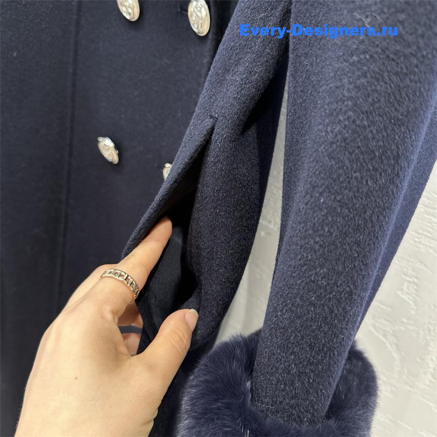 D10r double-breasted cashmere coat
