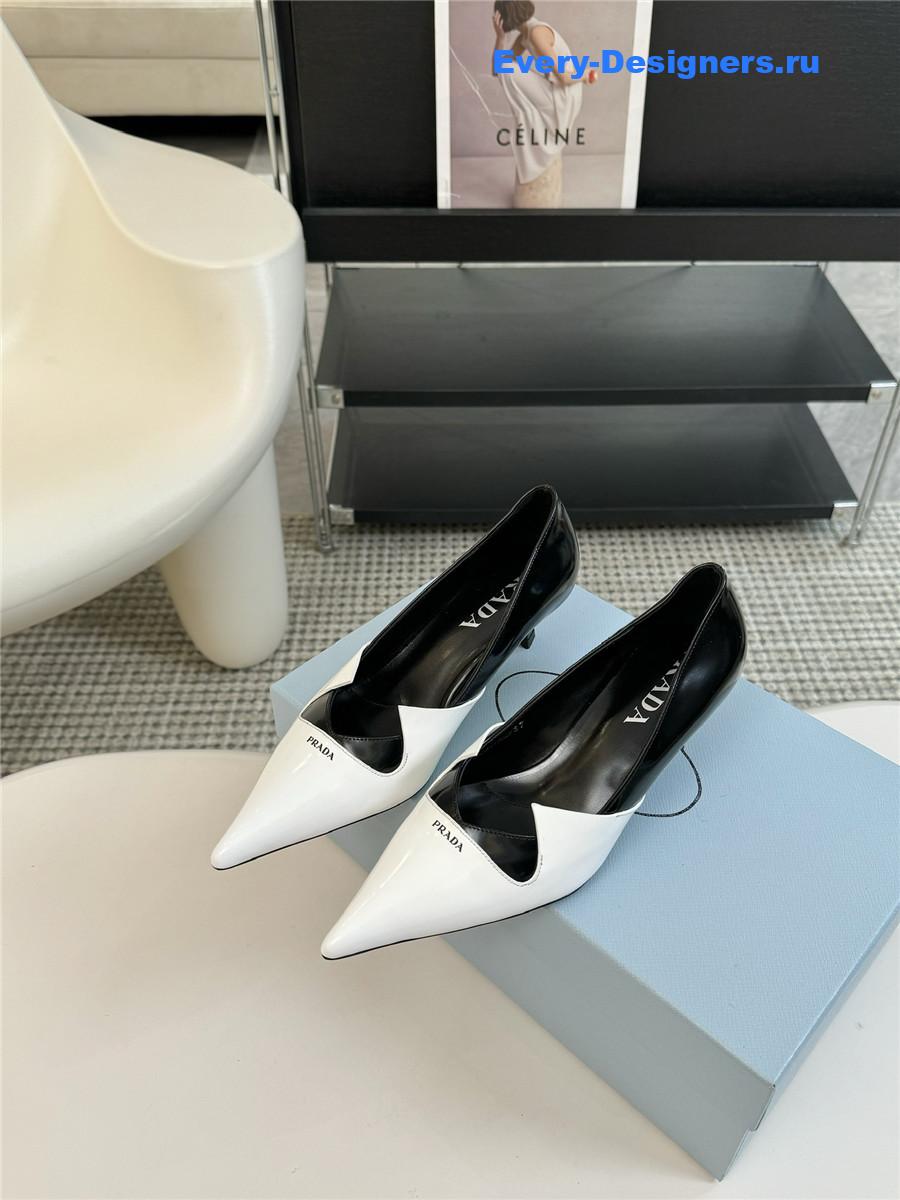 Pra*a smooth leather pumps in white/black