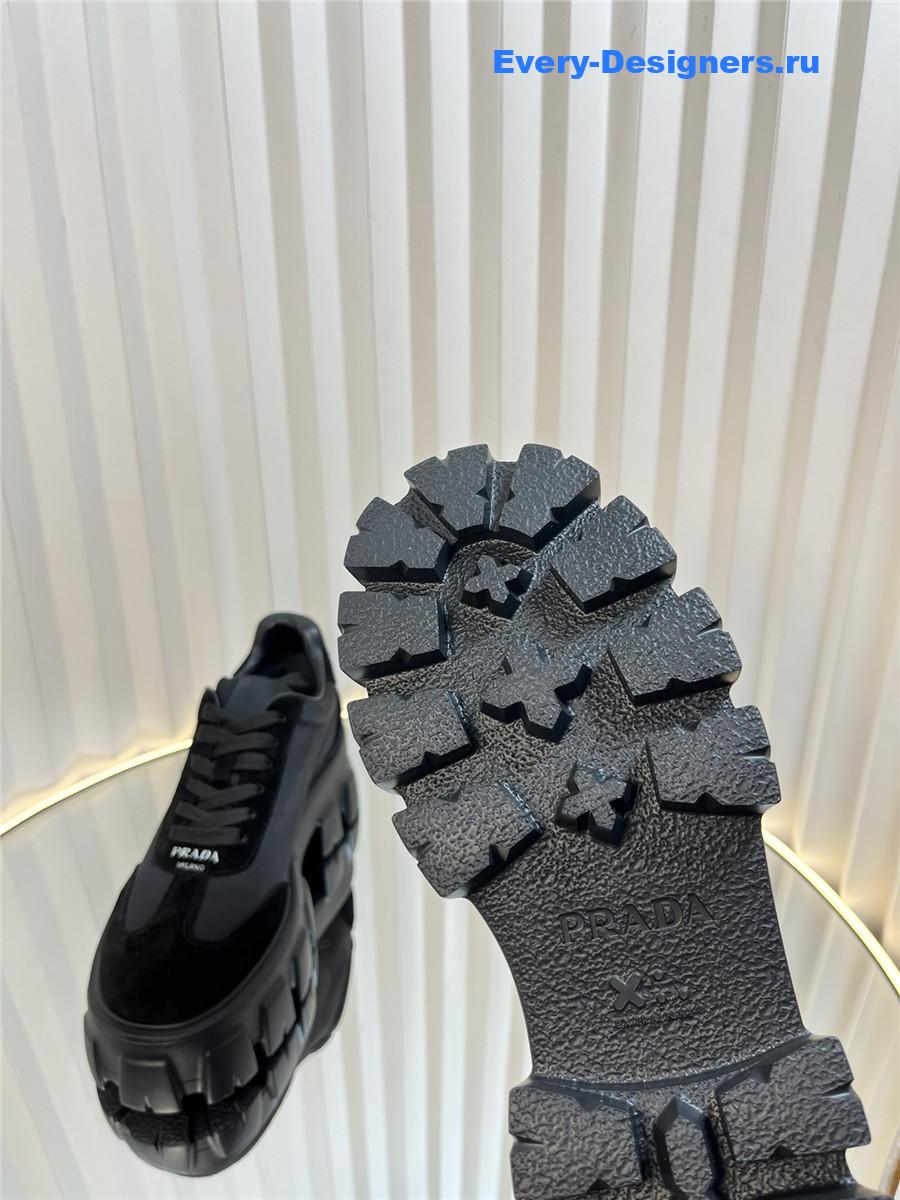 Pra*a suede low top platform sneakers black/grey