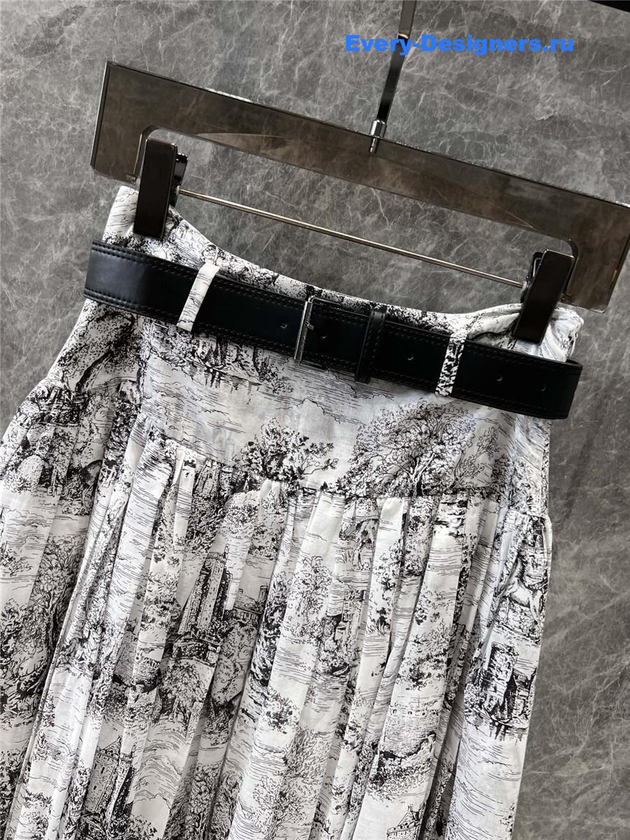 D10r mid-length belted skirt