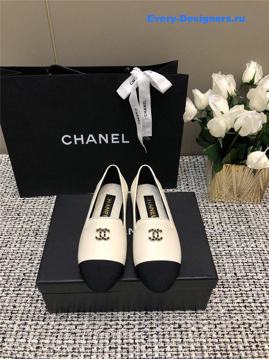 Ch**el white silk lambskin cc logo flat loafers
