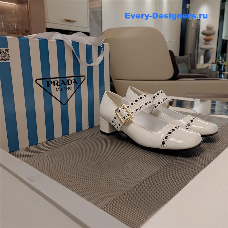 Pra*a 35mm leather mary jane pumps in white