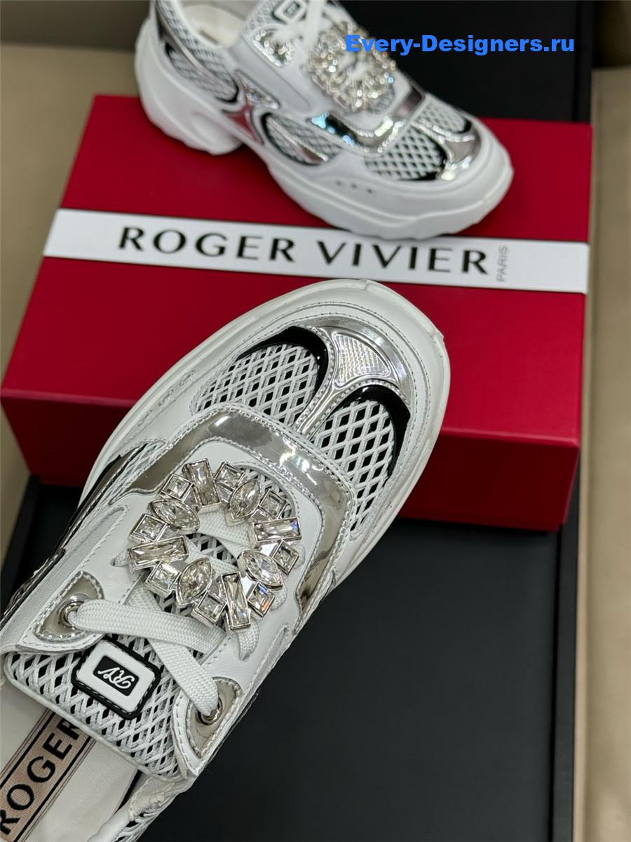 roger u1u1er viv on the run silver sneakers