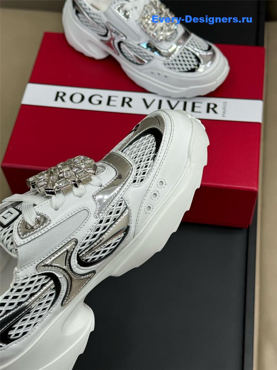 roger u1u1er viv on the run silver sneakers